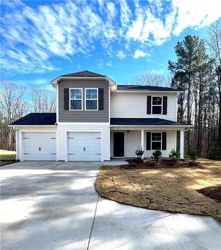 177 Big Pine Dr, Lexington, NC 27295