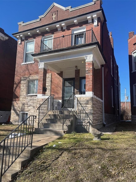 4511 Red Bud Ave, Saint Louis, MO 63115