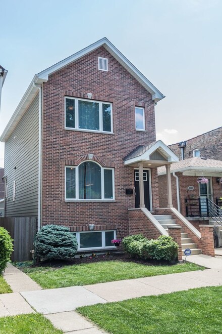 3407 N Albany Ave, Chicago, IL 60618