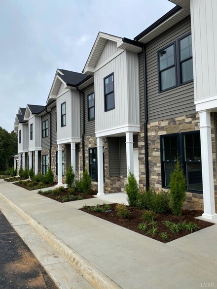3 English Commons Dr, Lynchburg, VA 24501