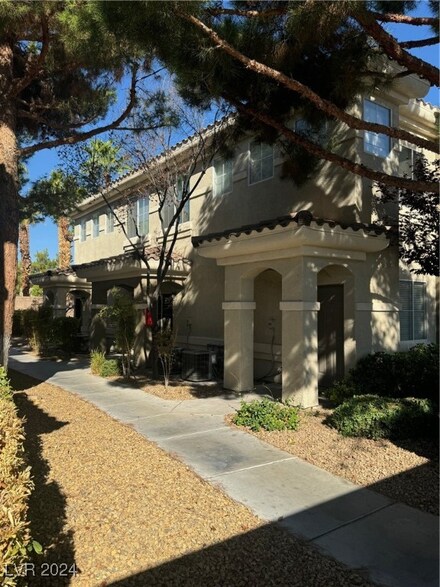9050 W Warm Springs Rd Unit 1016, Las Vegas, NV 89148