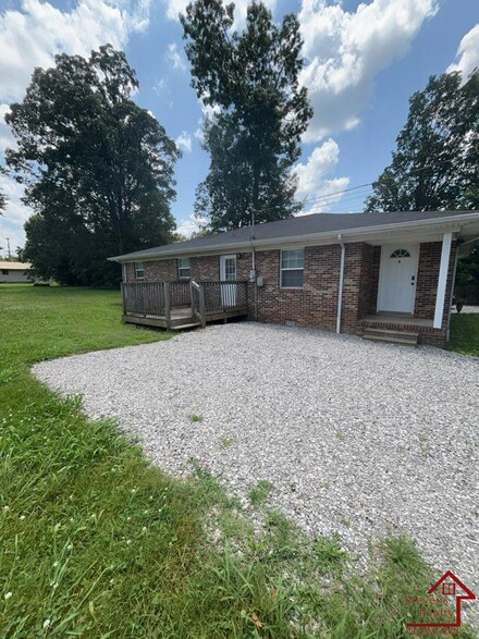 209 Bermuda Dr, McMinnville, TN 37110