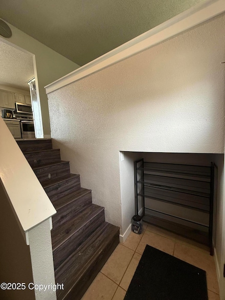 917 Cherry Ln, Gillette, WY 82716