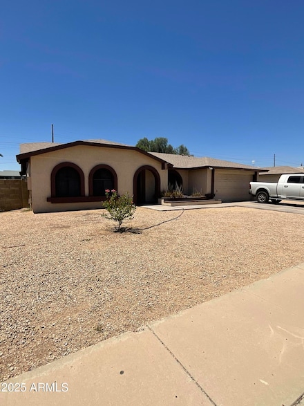 11640 N 74th Dr, Peoria, AZ 85345