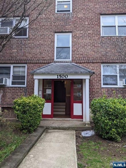 1500 Terrace Cir Unit 2, Teaneck, NJ 07666