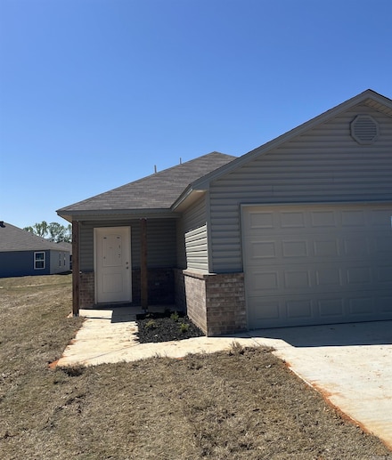 35 Kyndall Lauren Ln, Cabot, AR 72023
