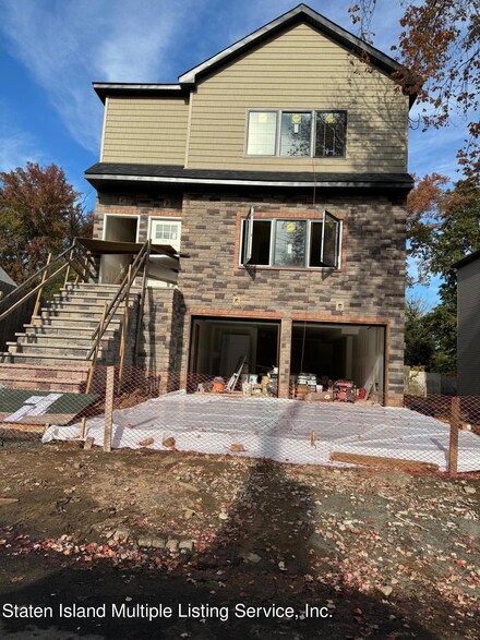 173 Burke Ave, Staten Island, NY 10314
