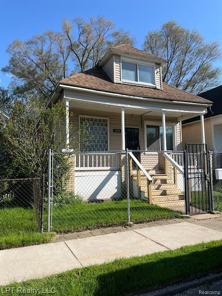 5606 Harold St, HamtraMcK, MI 48212