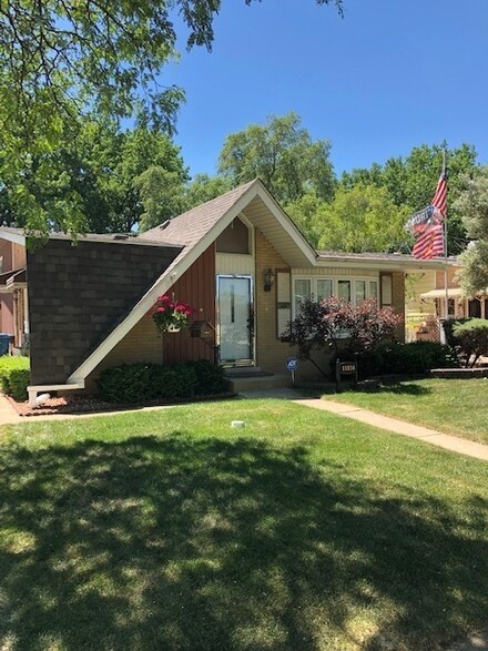 11816 S Joalyce Dr, Alsip, IL 60803