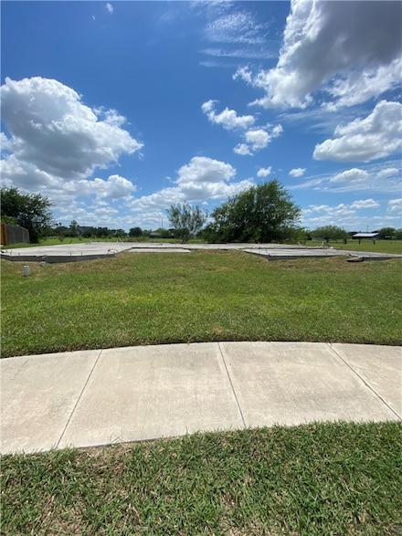 3601 Lake Champagne Ct, Corpus Christi, TX 78410