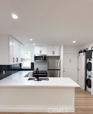 17000 Burbank Blvd Unit 202, Encino, CA 91316