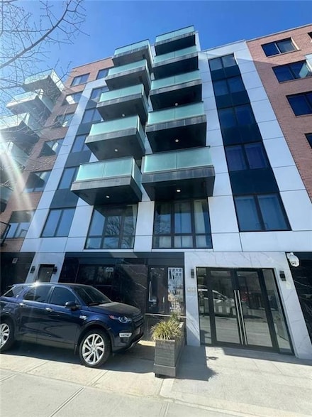 42-18 147th St Unit 3B, Flushing, NY 11355