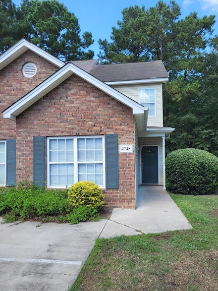 4745 Skillmaster Ct, North Charleston, SC 29418