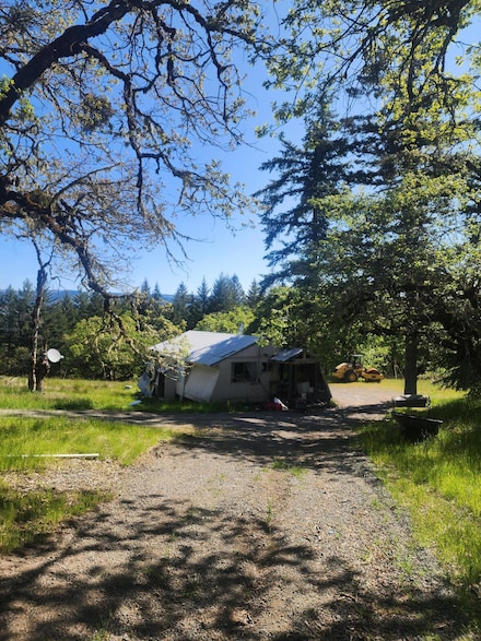 2291 Bear Creek Rd, Bridgeville, CA 95526