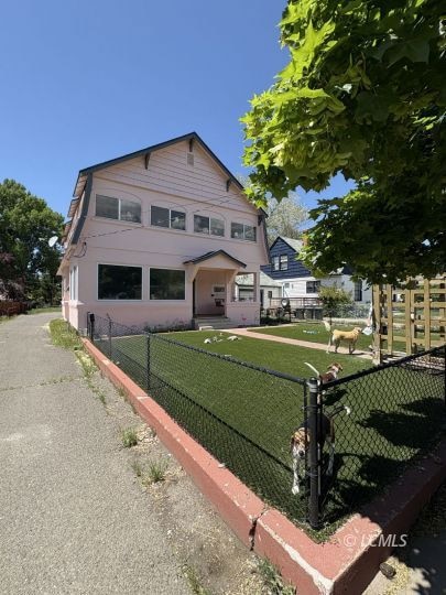 250 S F St, Lakeview, OR 97630