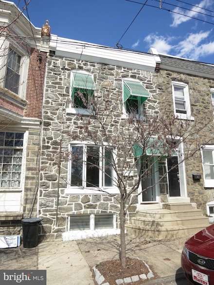 245 Kalos St, Philadelphia, PA 19128