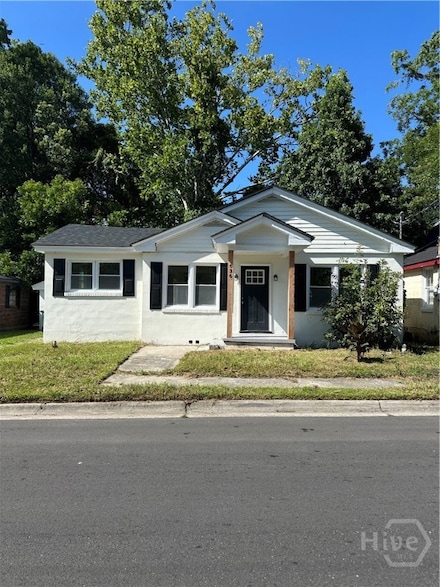 636 W 48th St, Savannah, GA 31405