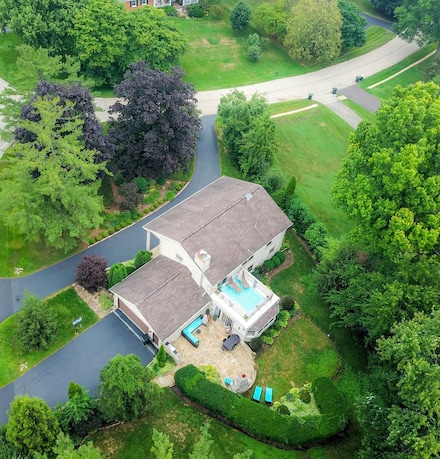 227 Stratford Ln, Inverness, IL 60010