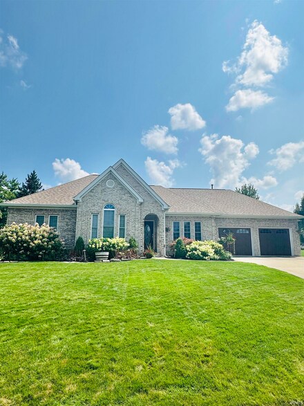 5605 W Aberdale Ln, Muncie, IN 47304