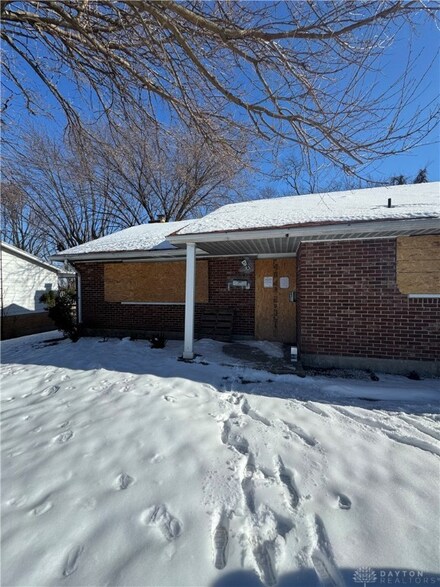 860 Spinning Rd, Dayton, OH 45431