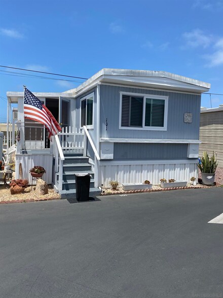 900 N Cleveland St Unit 101, Oceanside, CA 92054