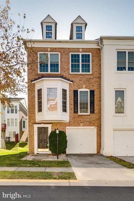 2415 Terra Cotta Cir, Herndon, VA 20171