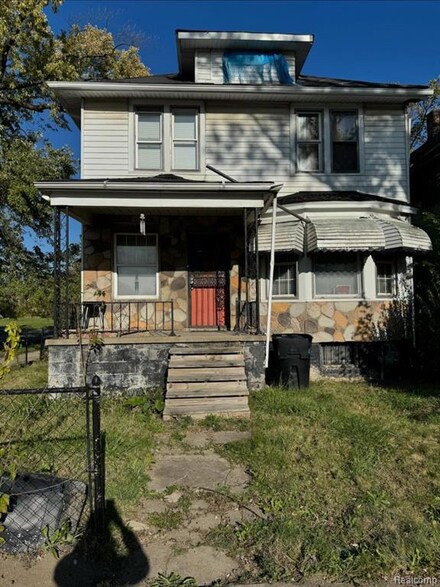 6028 Seminole St, Detroit, MI 48213