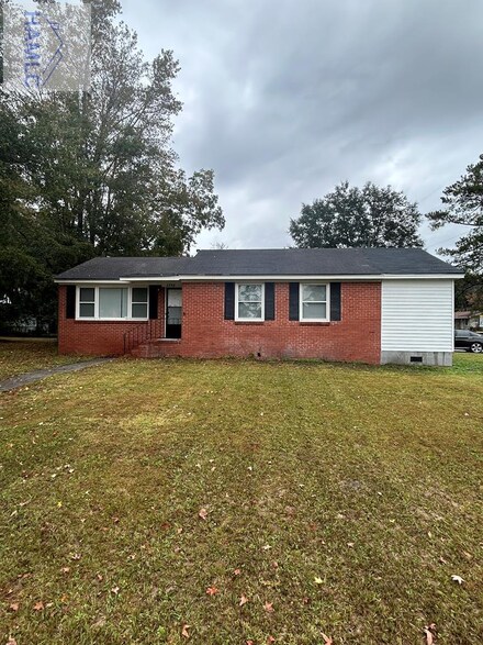 2338 Fleet St, Savannah, GA 31404