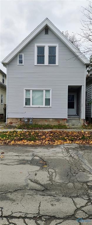 1555 Buckingham St, Toledo, OH 43607