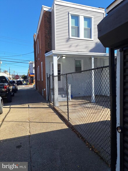 1551 Norris St, Camden, NJ 08104