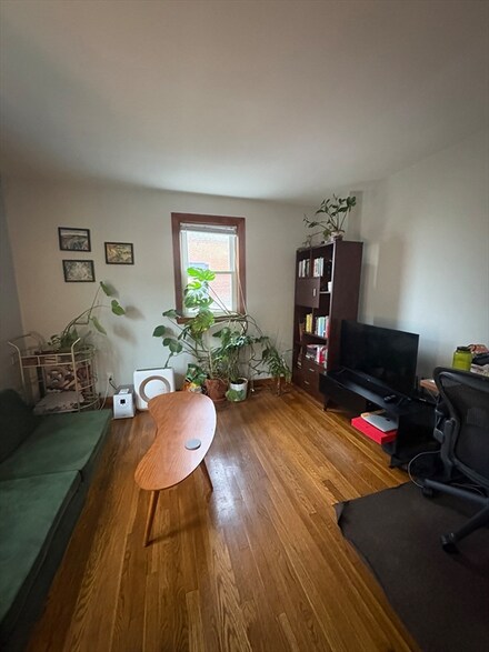 464 Somerville Ave Unit 2, Somerville, MA 02143