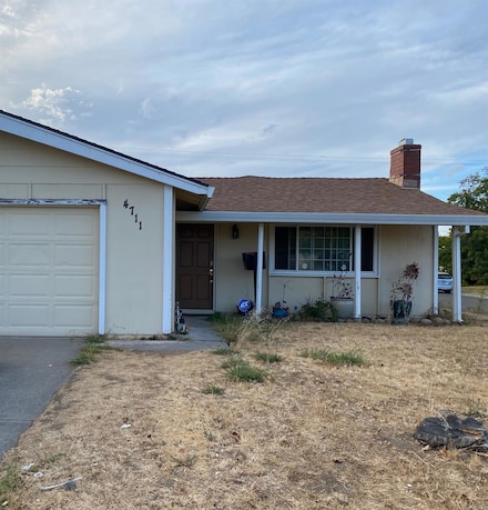 4711 Oakhollow Dr, Sacramento, CA 95842