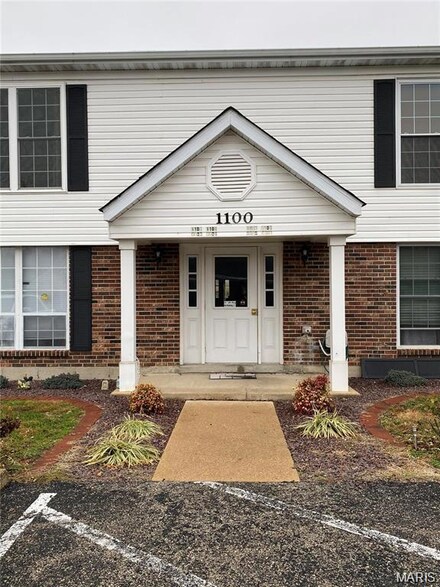 1102 Condo Dr, Rolla, MO 65401