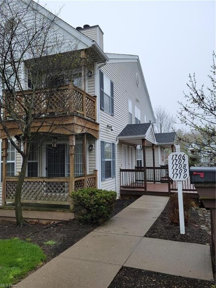 1706 Stoney Run Cir Unit 1706, Broadview Heights, OH 44147