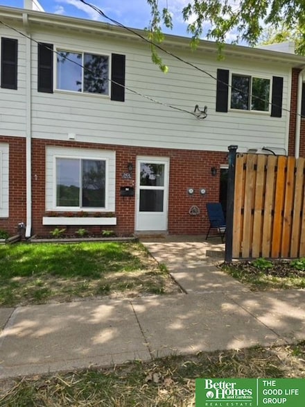 2456 S 3rd St, Omaha, NE 68108
