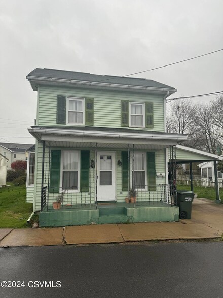 119 Water St, Danville, PA 17821