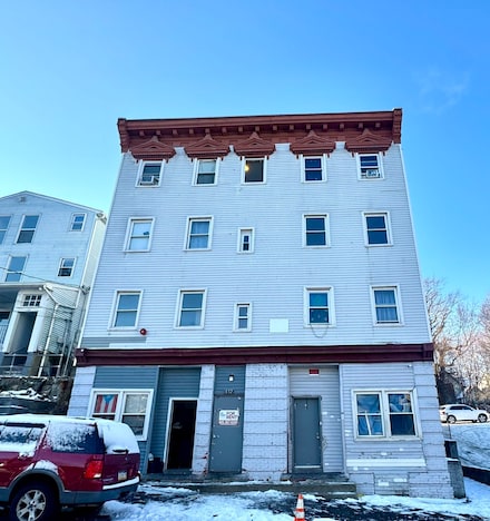 132 Locust St Unit 6, Waterbury, CT 06704