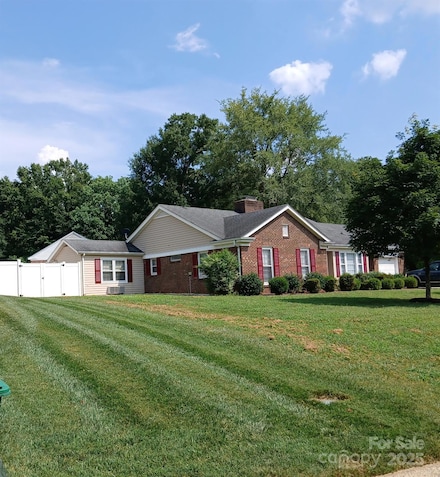605 Ridgeway Dr, Belmont, NC 28012