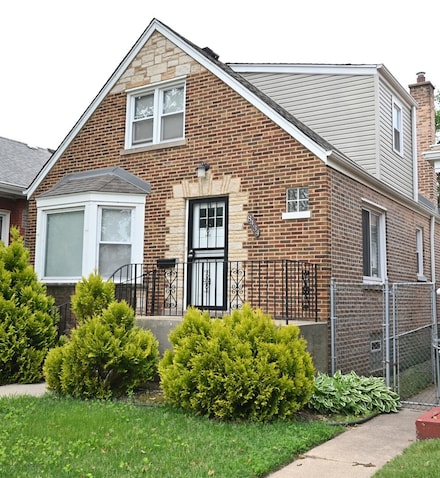 8434 S Yates Blvd, Chicago, IL 60617
