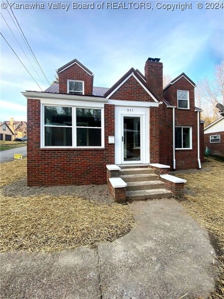 511 Rosemont Ave, Charleston, WV 25303