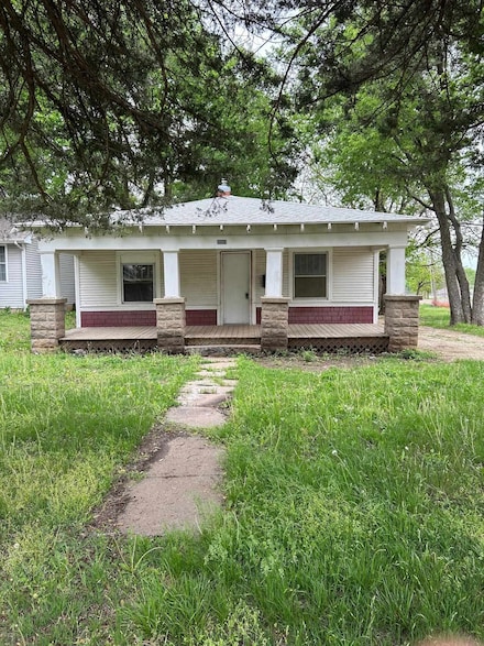 1002 N Taylor St, El Dorado, KS 67042