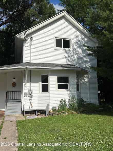 1922 Vermont Ave, Lansing, MI 48906