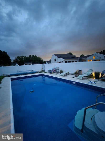 741 Duke Dr, Wenonah, NJ 08090