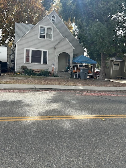 541 W Dinuba Ave, Reedley, CA 93654