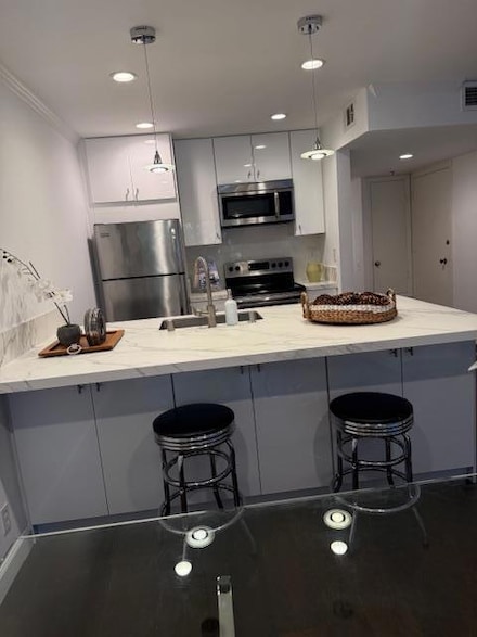 3295 La Mesa Dr Unit 3, San Carlos, CA 94070