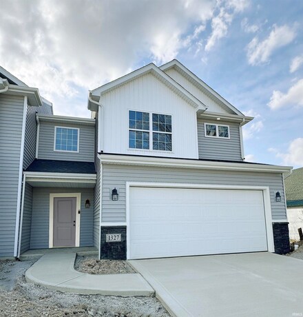 1327 W Hamilton Rd N, Fort Wayne, IN 46814