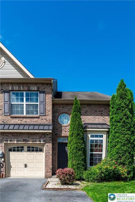 263 Milkweed Dr, Allentown, PA 18104