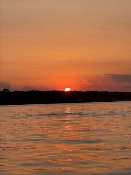 6827 Briar Rd, Azle, TX 76020