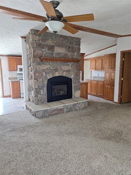 607 Old Highway 64, Wyoming, IA 52362
