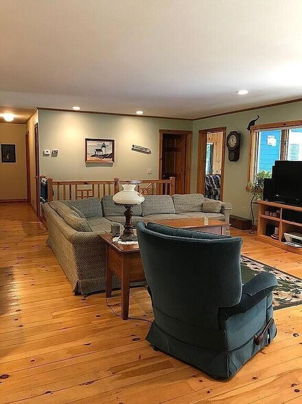 2327 Schuss Ln, Gaylord, MI 49735